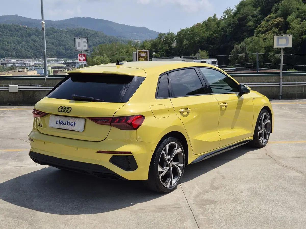 Audi A3 Sportback usata  (4)