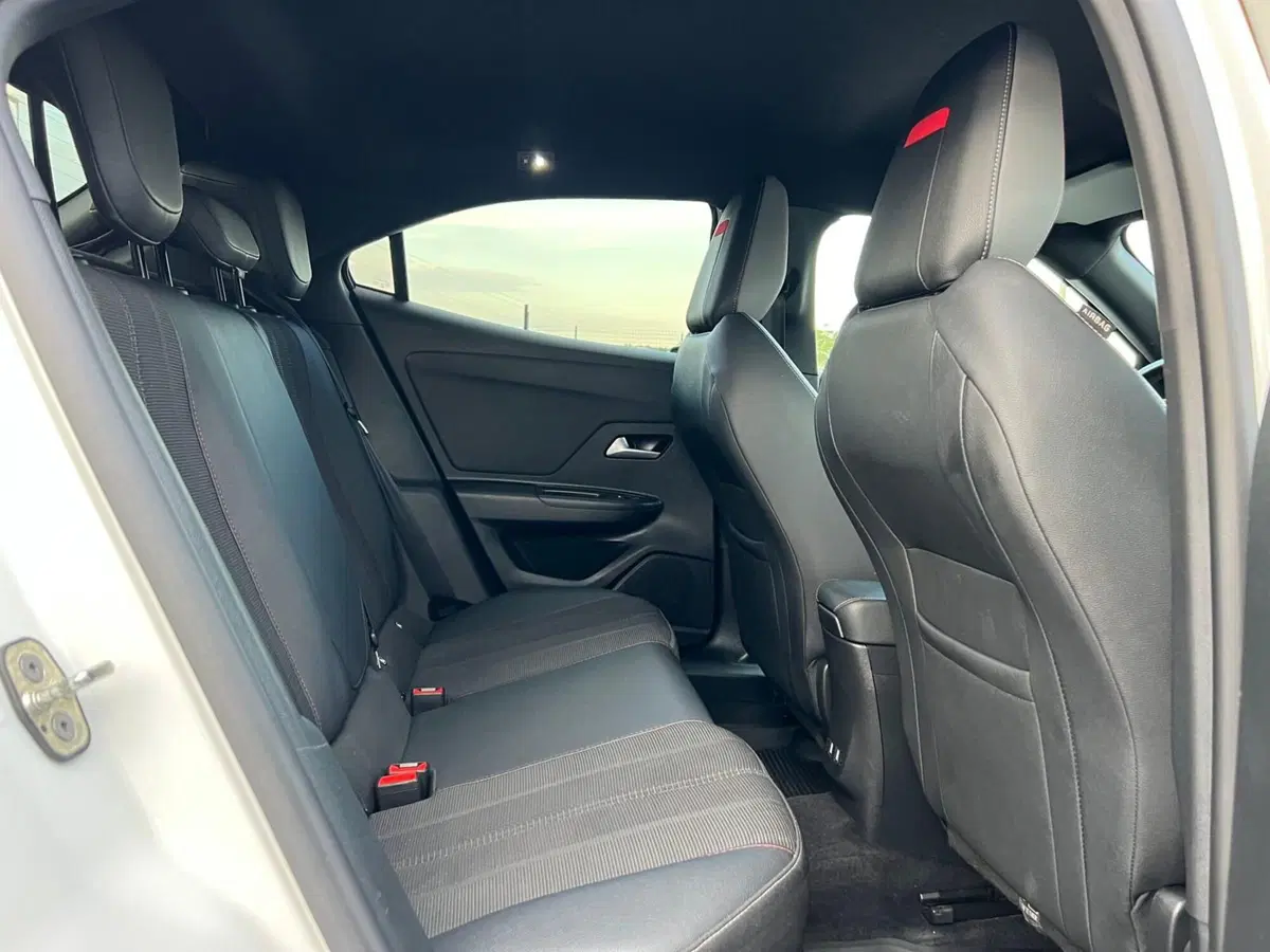 Opel Mokka usata a Matera (17)