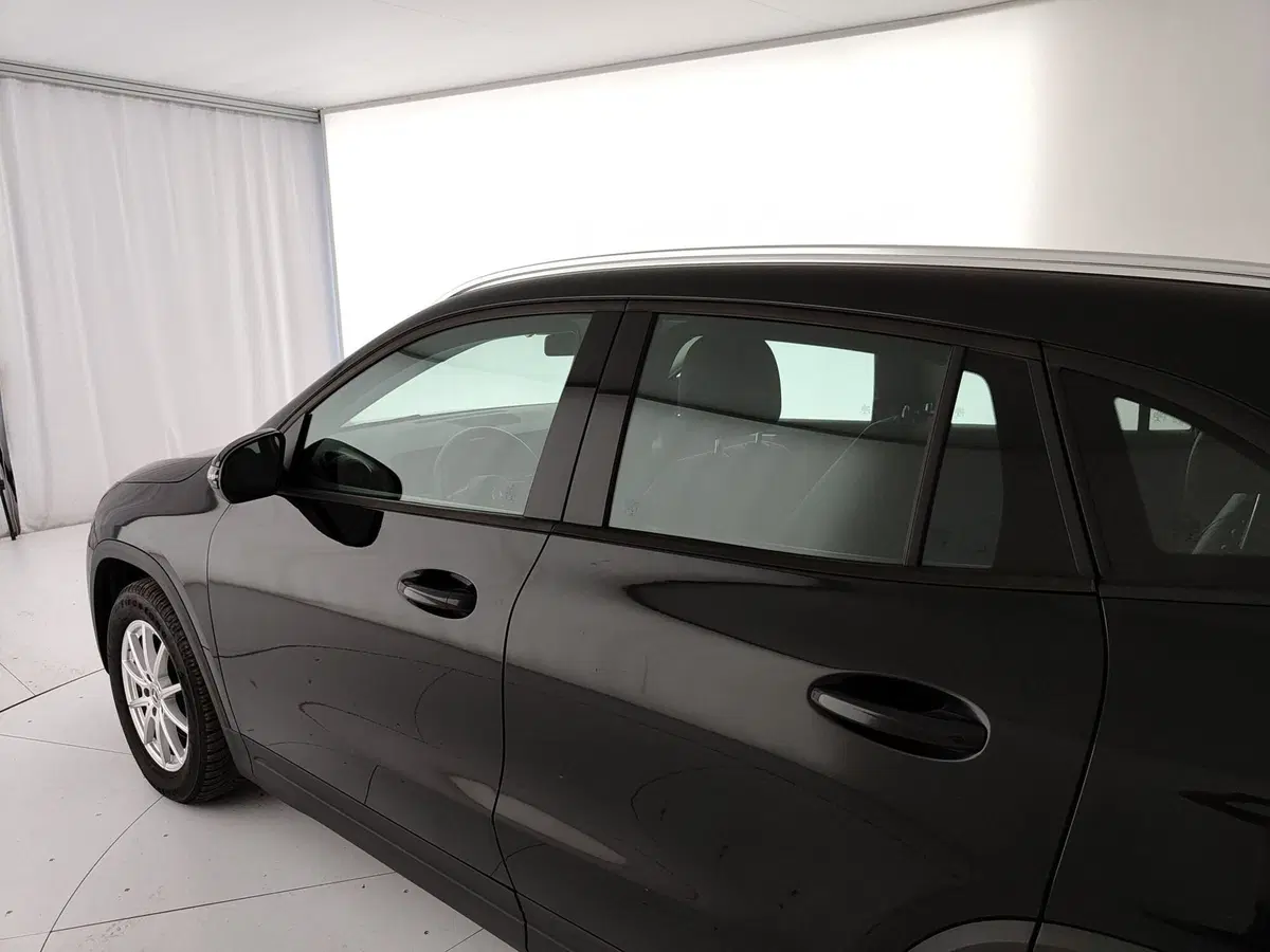 Mercedes-Benz GLA SUV usata a Caserta (14)