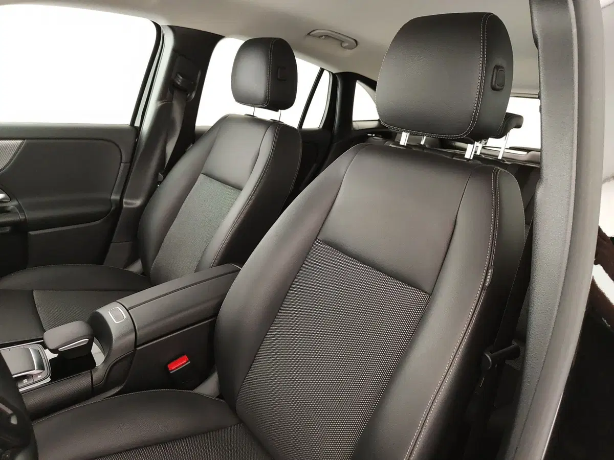 Mercedes-Benz GLA SUV usata a Caserta (17)
