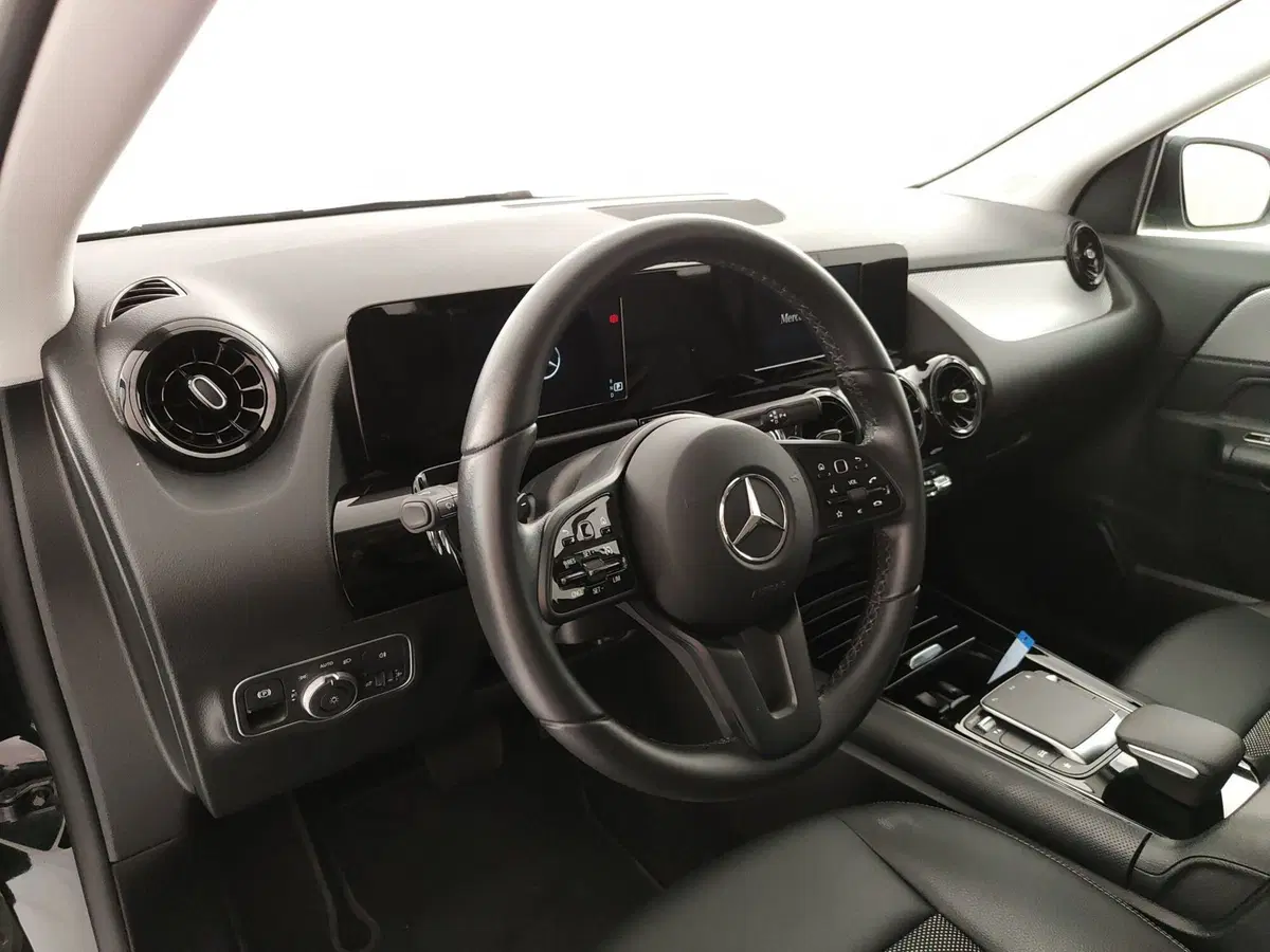 Mercedes-Benz GLA SUV usata a Caserta (20)
