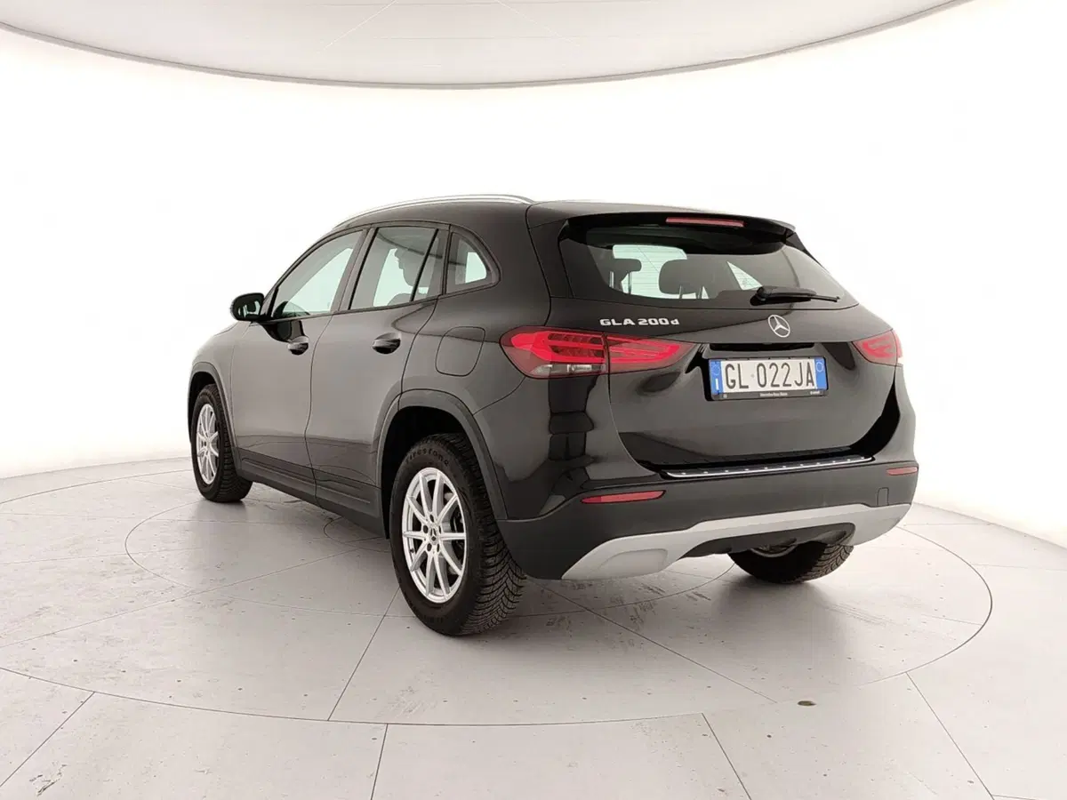 Mercedes-Benz GLA SUV usata a Caserta (4)