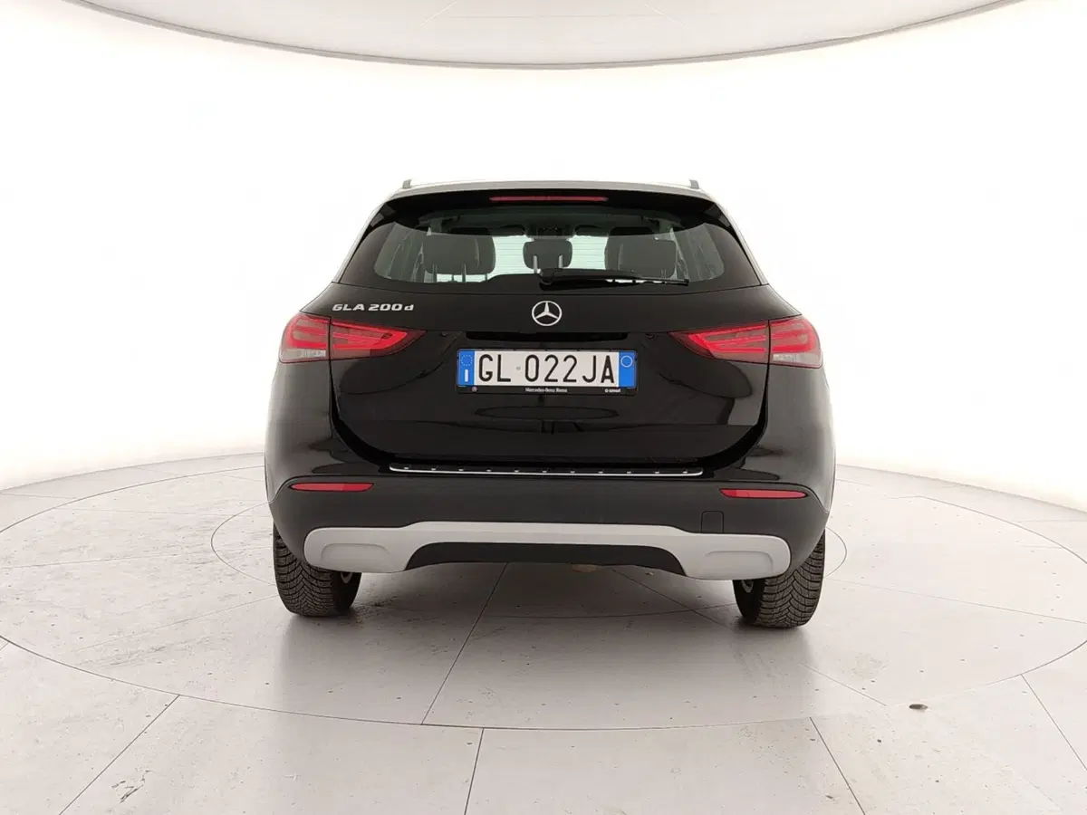 Mercedes-Benz GLA SUV usata a Caserta (5)