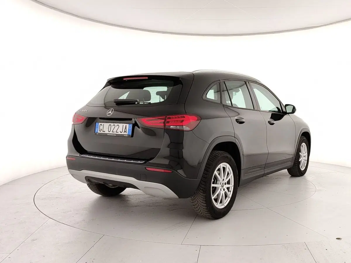 Mercedes-Benz GLA SUV usata a Caserta (6)