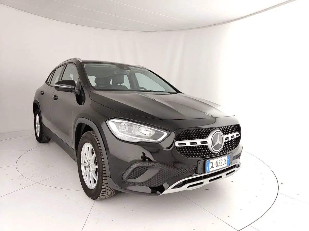 Mercedes-Benz GLA SUV usata a Caserta (9)