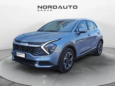 Kia Sportage 1.6 crdi mhev Business dct del 2023 usata a San Fior