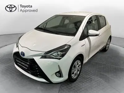 Toyota Yaris 1.5 Hybrid 5 porte Active del 2020 usata a Milano