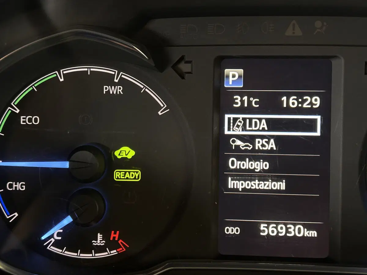 Toyota Yaris usata a Milano (9)