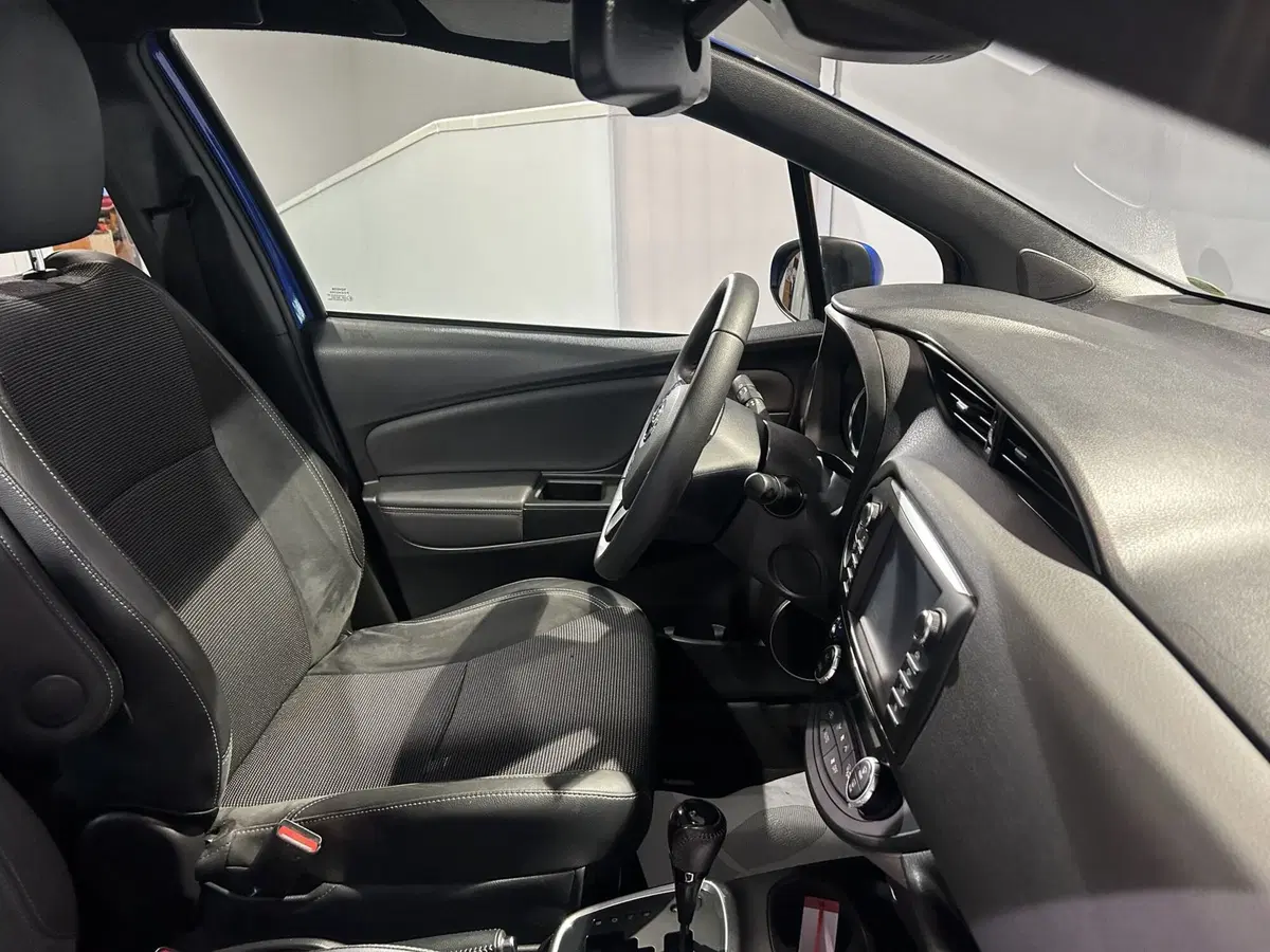 Toyota Yaris usata a Milano (7)