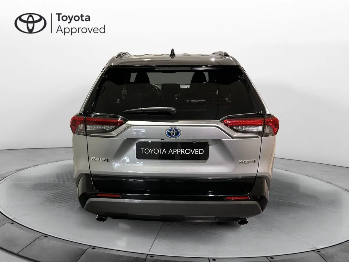 Toyota Rav4 usata a Milano (4)