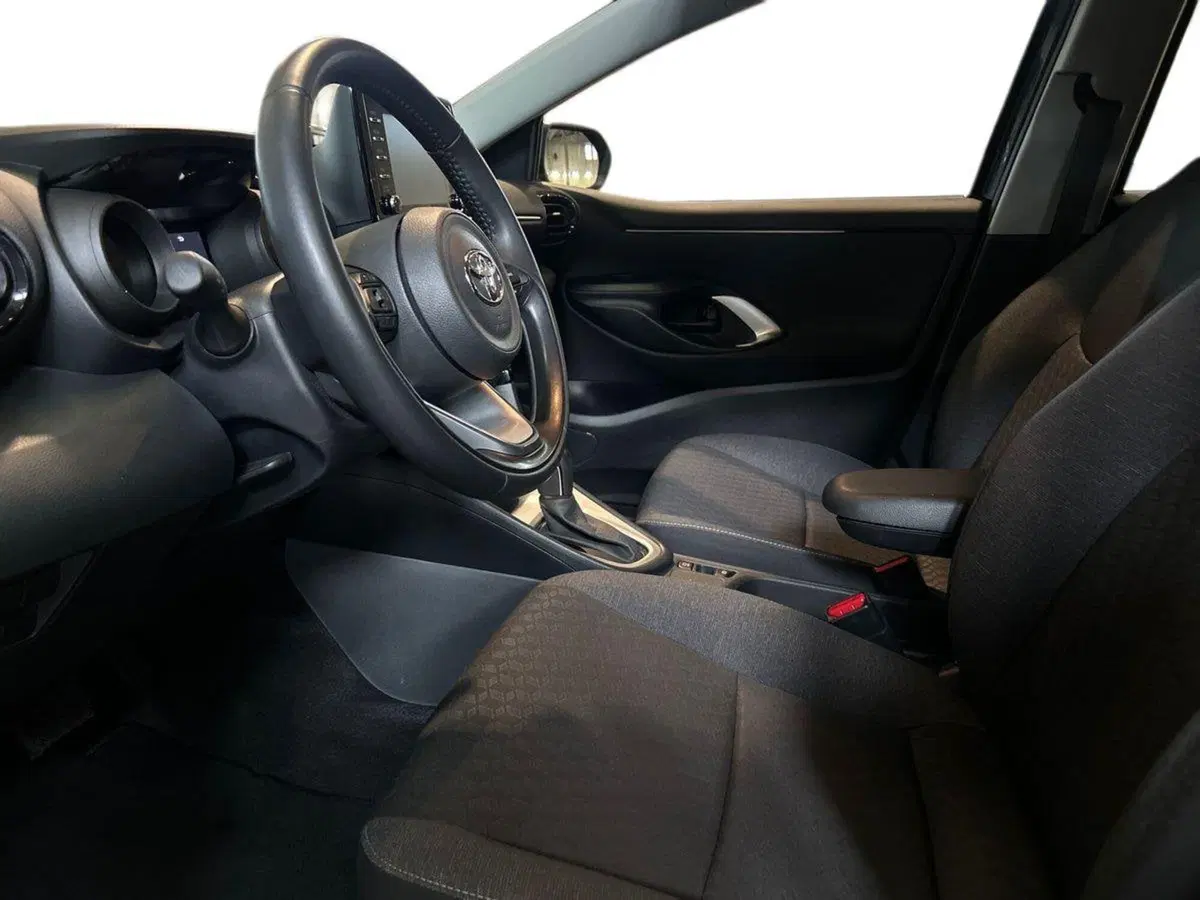 Toyota Yaris usata a Milano (10)
