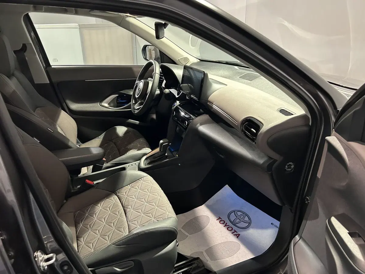 Toyota Yaris Cross usata a Milano (8)