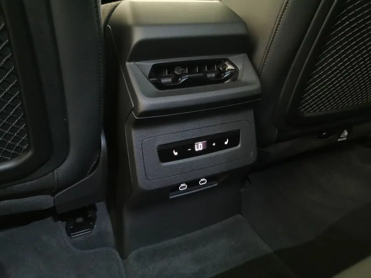 Audi A6 Avant e-Tron usata a Teramo (12)