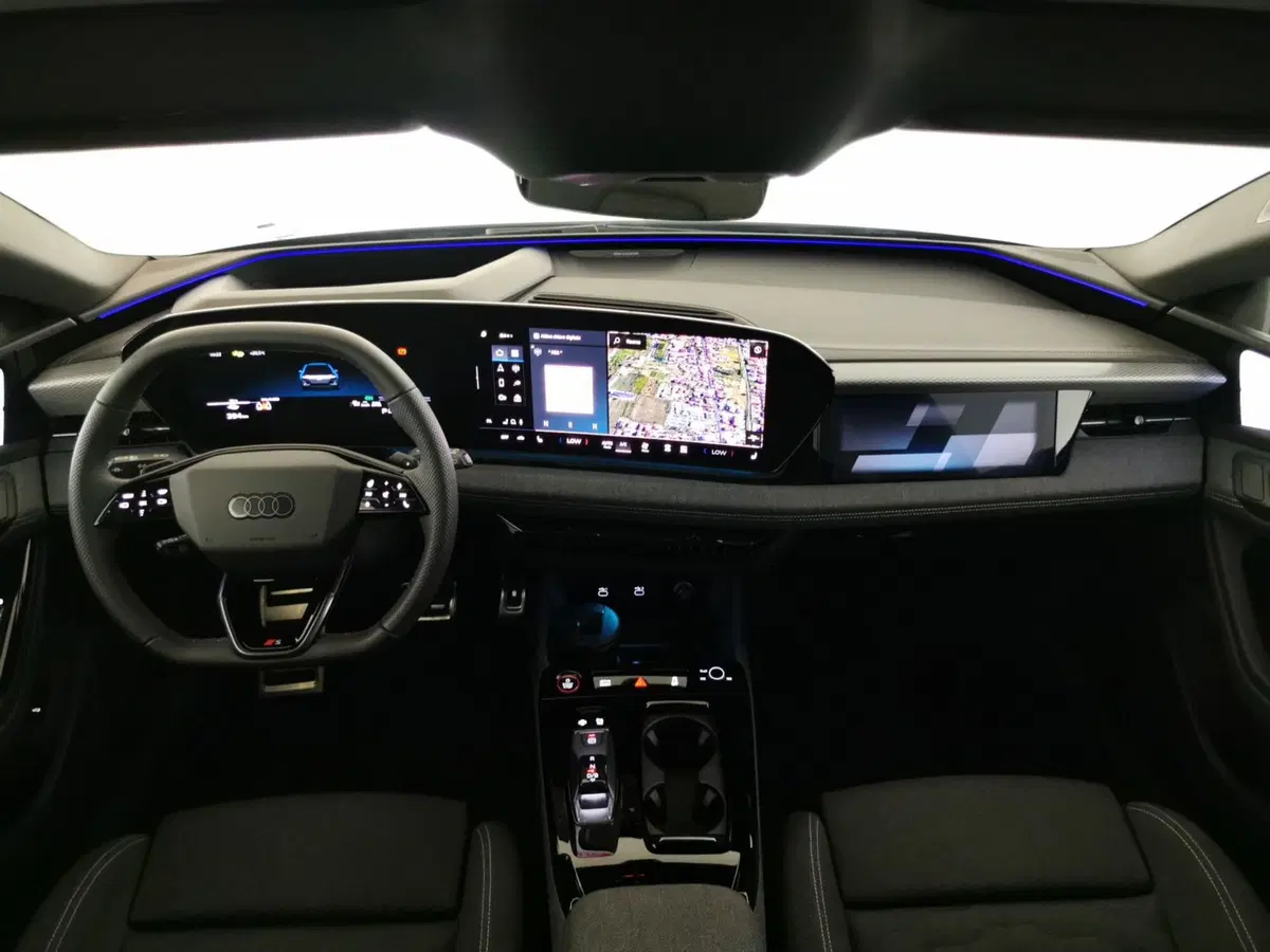 Audi A6 Avant e-Tron usata a Teramo (8)