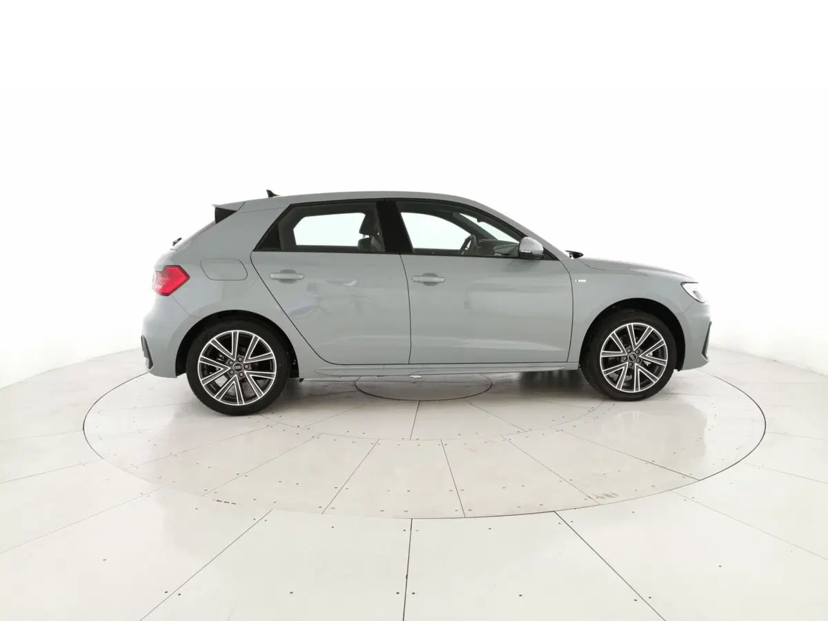 Audi A1 Sportback nuova a Teramo (4)