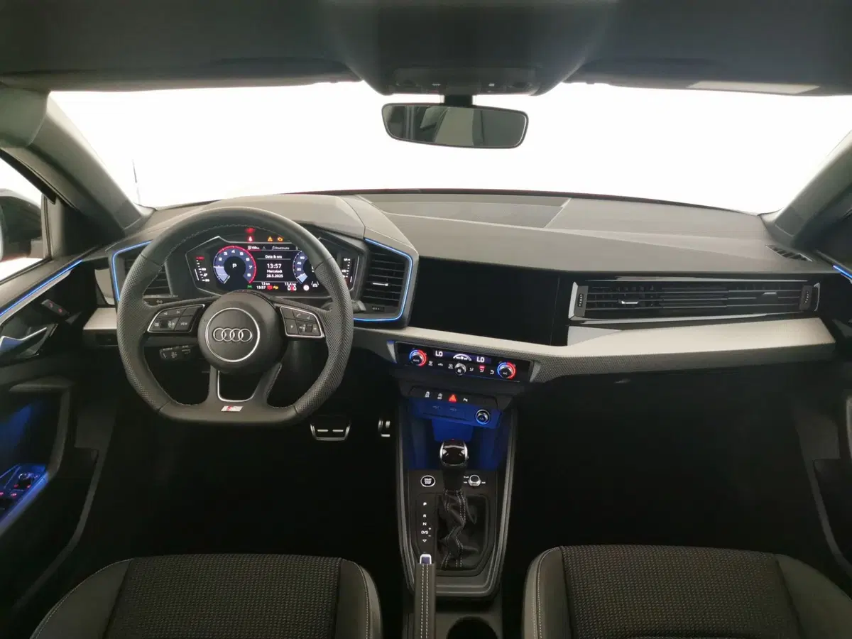 Audi A1 Sportback nuova a Teramo (8)
