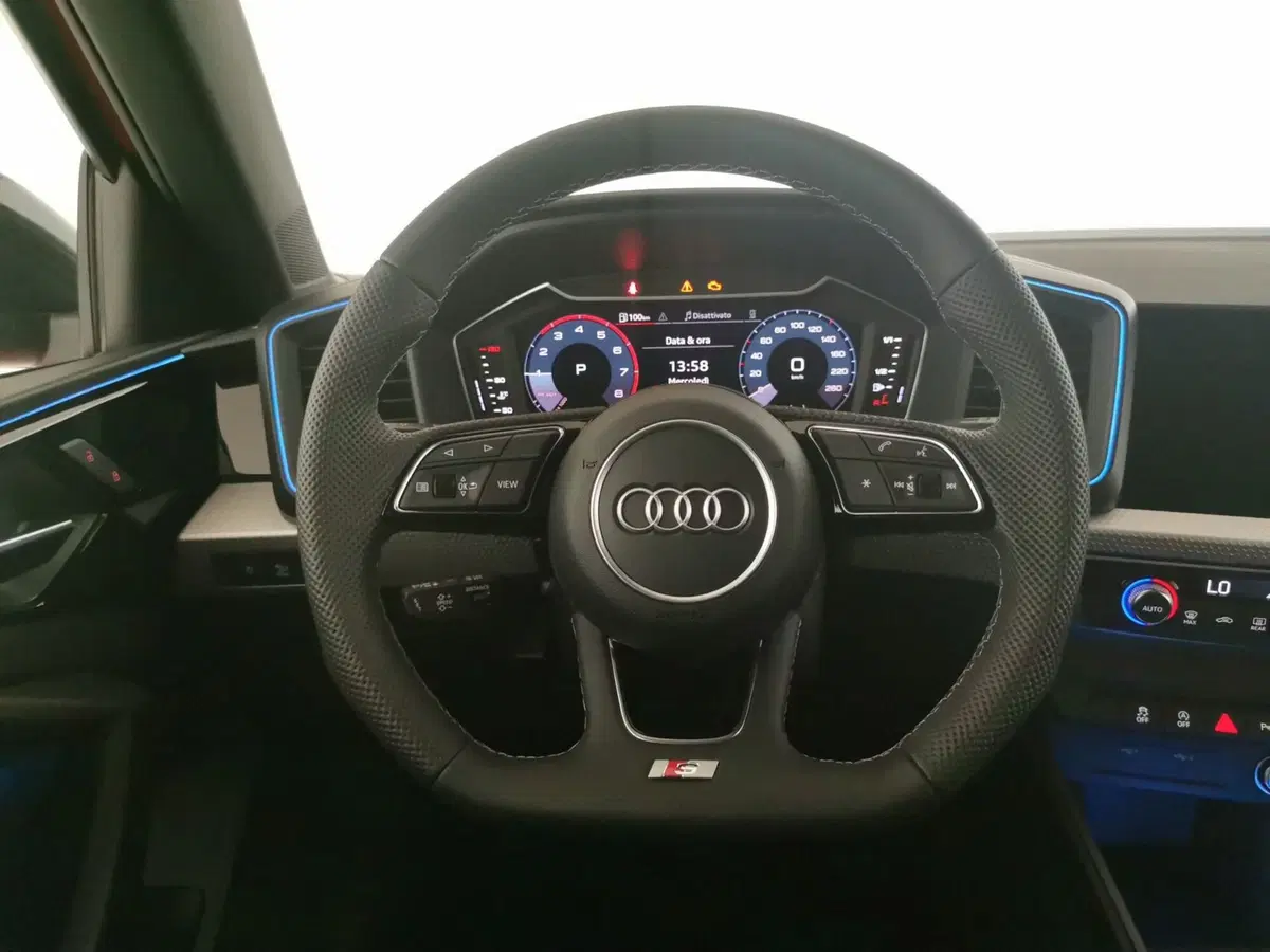 Audi A1 Sportback nuova a Teramo (9)