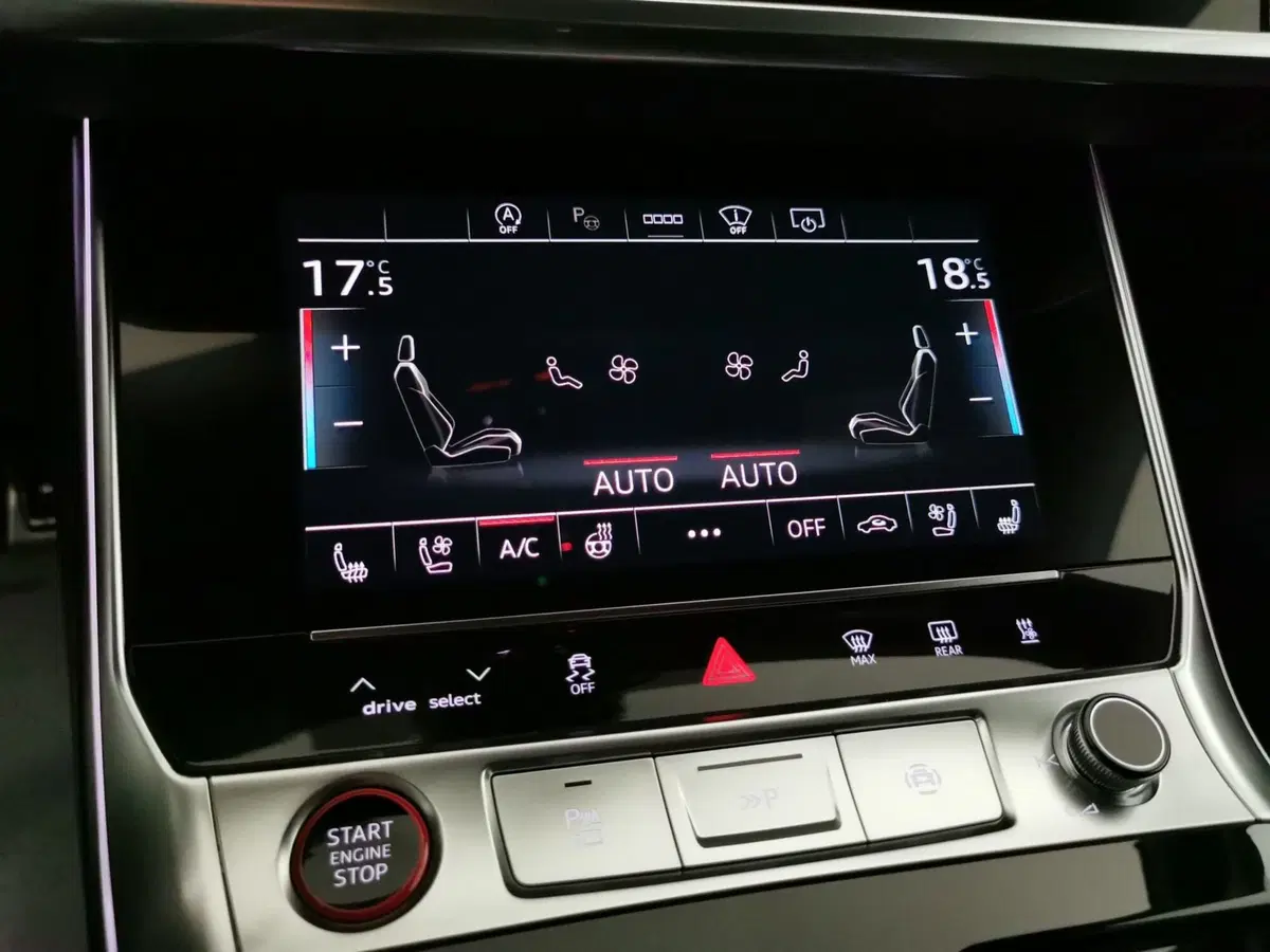 Audi A6 Avant e-Tron usata a Teramo (18)