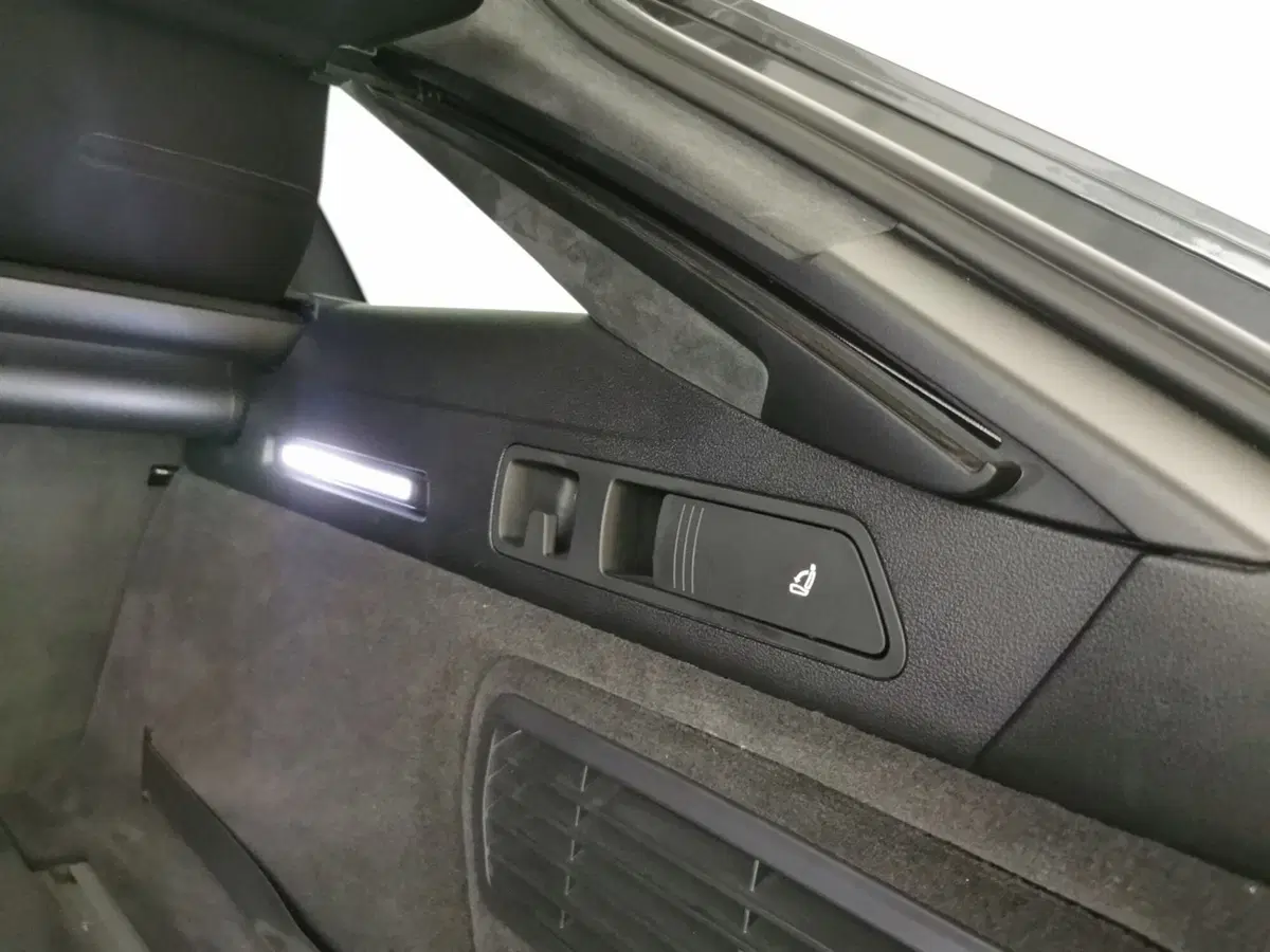 Audi A6 Avant e-Tron usata a Teramo (20)