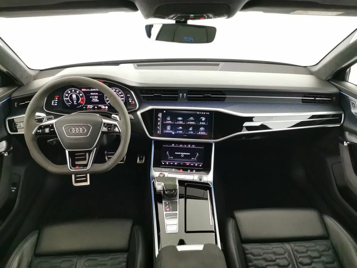 Audi A6 Avant e-Tron usata a Teramo (8)