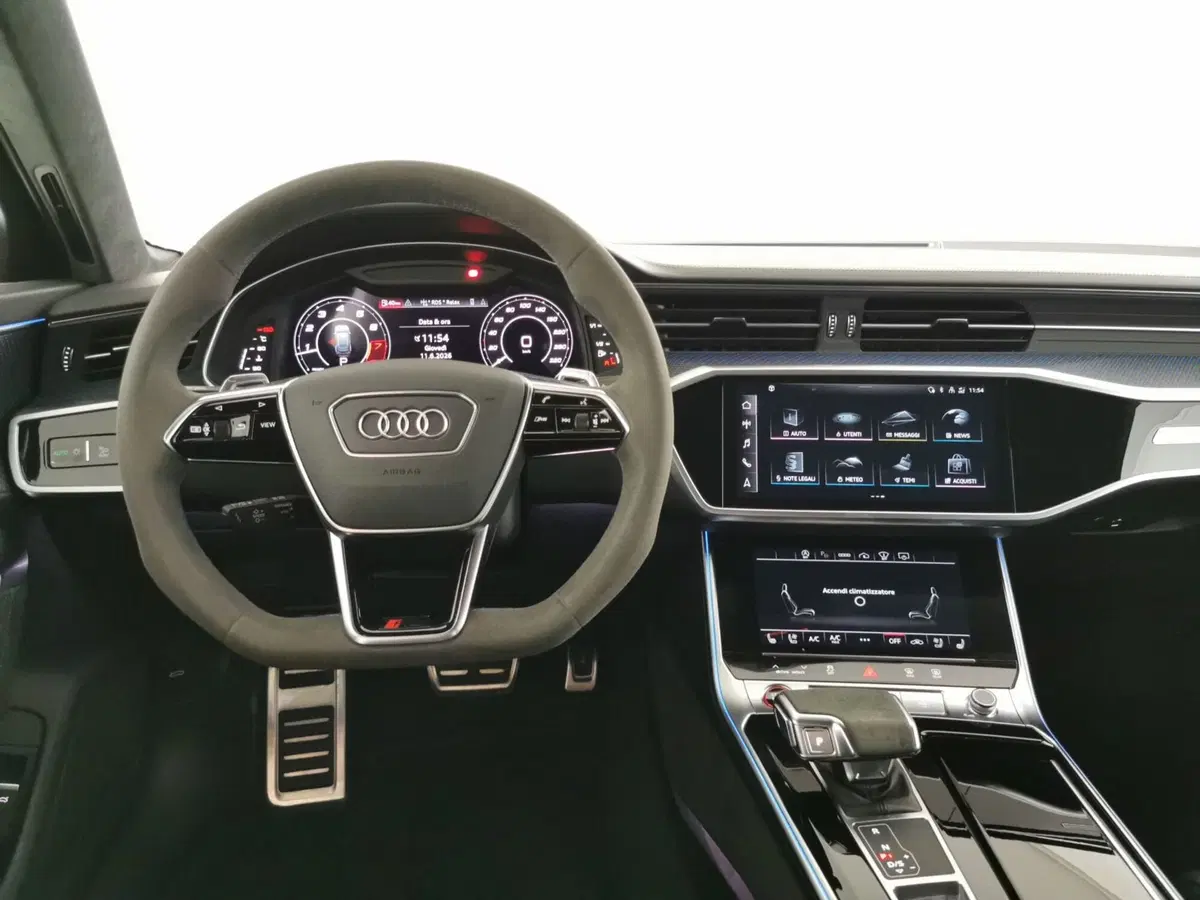 Audi A6 Avant e-Tron usata a Teramo (9)