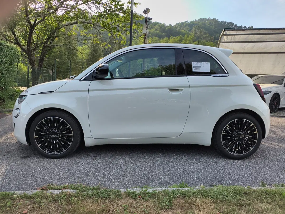 Fiat 500 nuova a La Spezia (4)