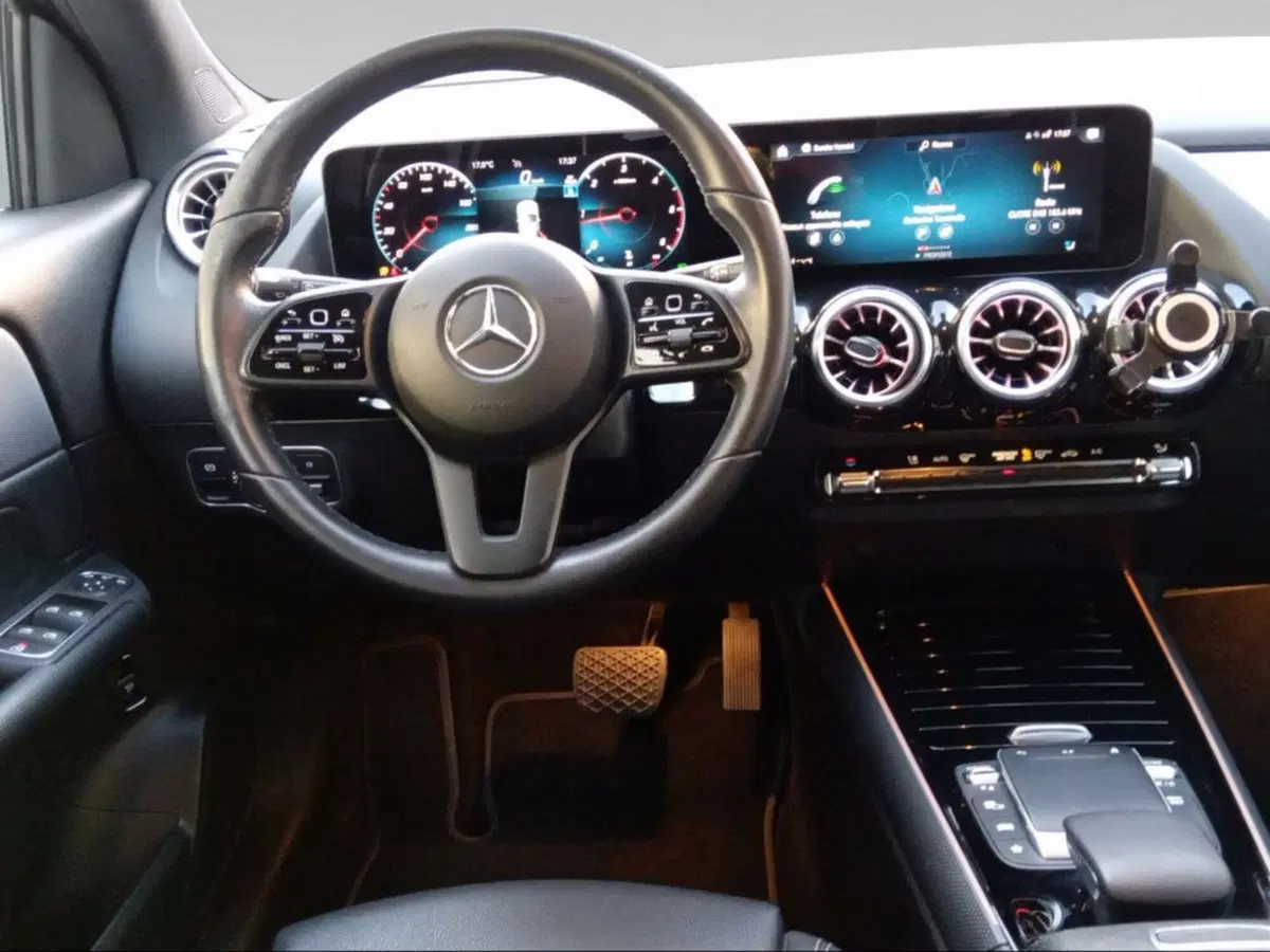 Mercedes-Benz GLA SUV usata a Firenze (11)