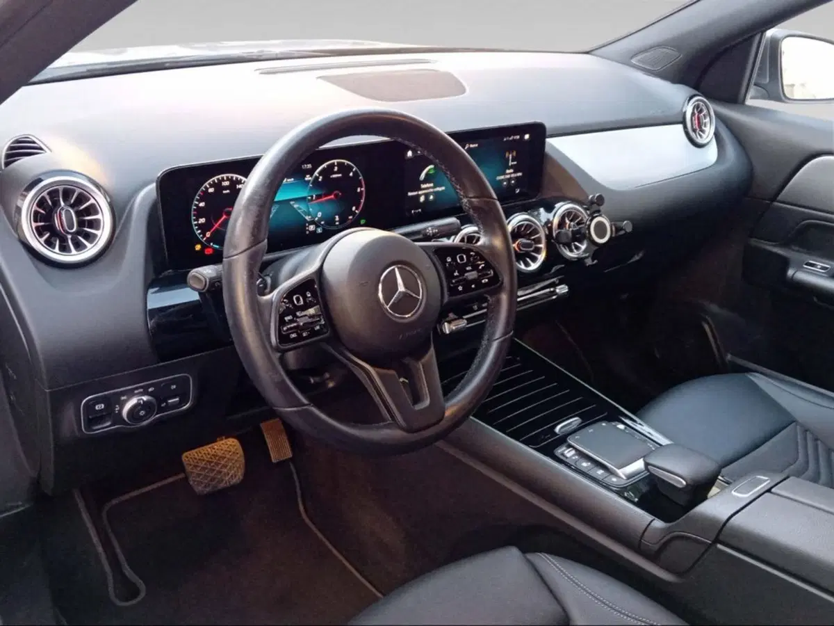 Mercedes-Benz GLA SUV usata a Firenze (9)