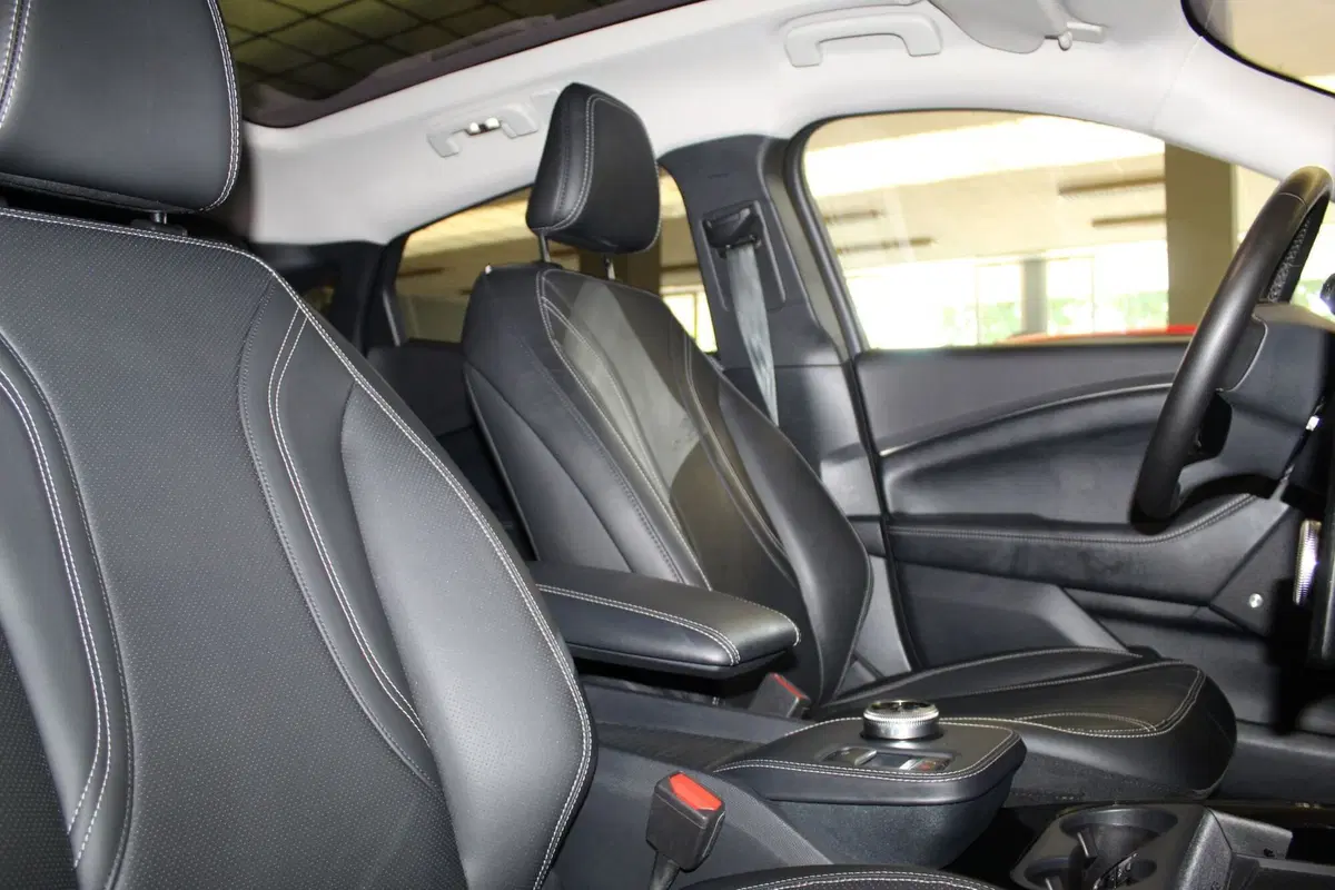 Ford Mustang Mach-E usata a Cremona (9)