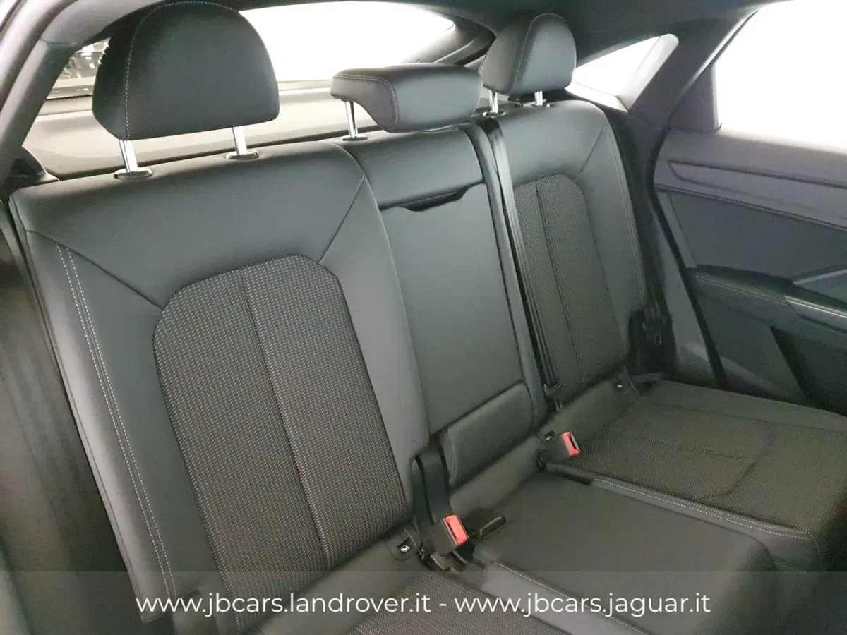Audi Q3 Sportback usata a Monza e Brianza (13)