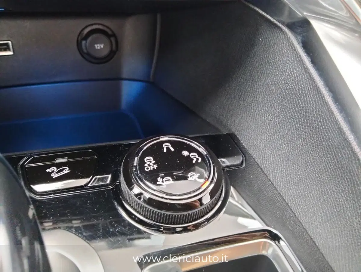 Peugeot 3008 usata a Como (19)