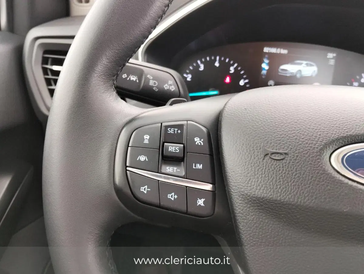 Ford Focus Station Wagon usata a Como (11)