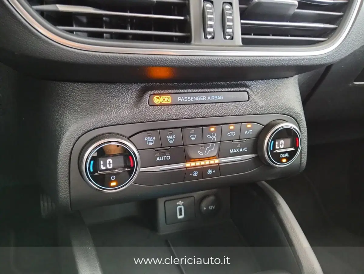 Ford Focus Station Wagon usata a Como (18)