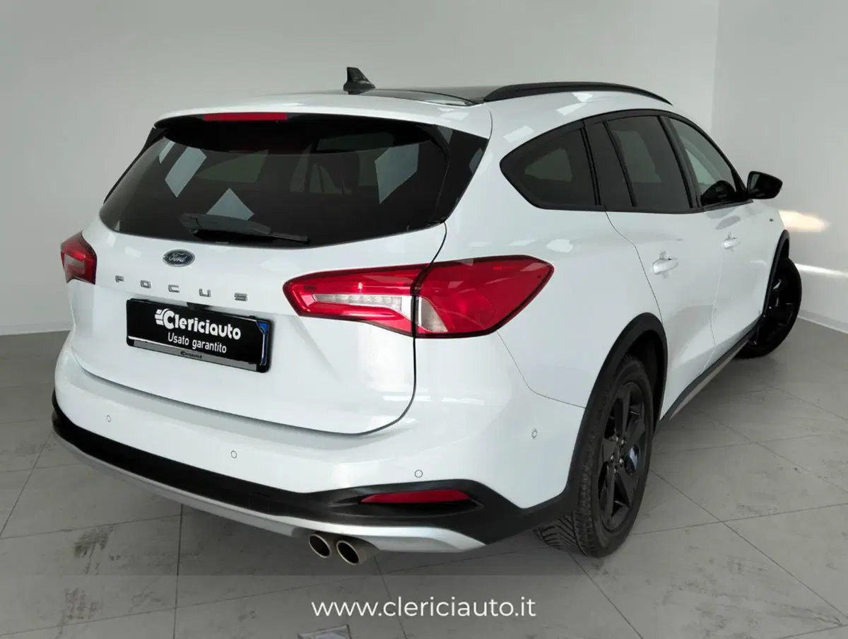 Ford Focus Station Wagon usata a Como (2)