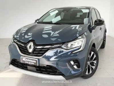 Renault Captur Full Hybrid E-Tech 145 CV Zen del 2023 usata a Lurate Caccivio