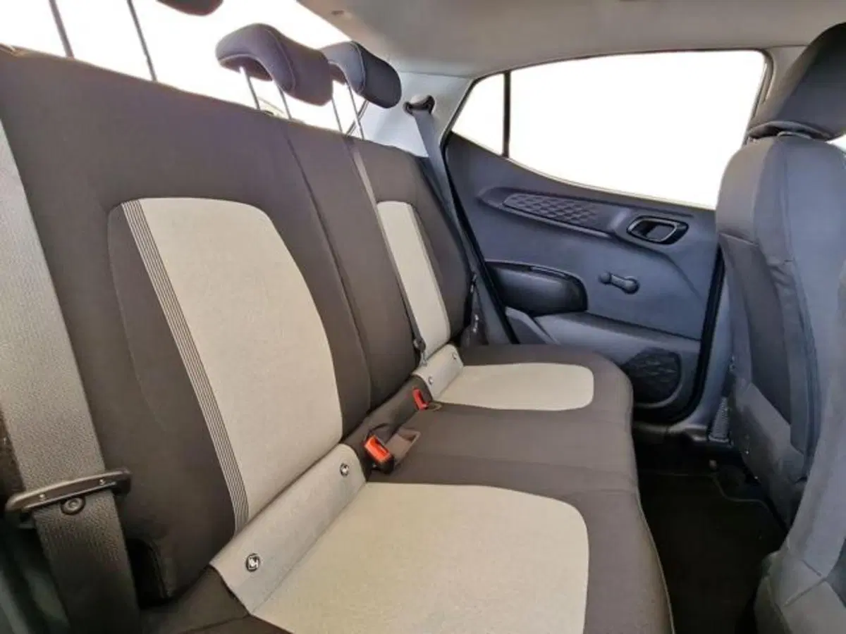 Hyundai i10 usata a Salerno (14)