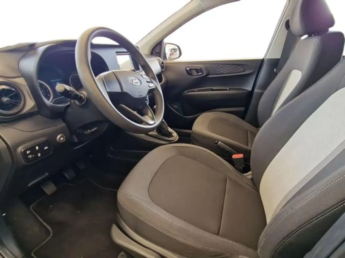 Hyundai i10 usata a Salerno (9)