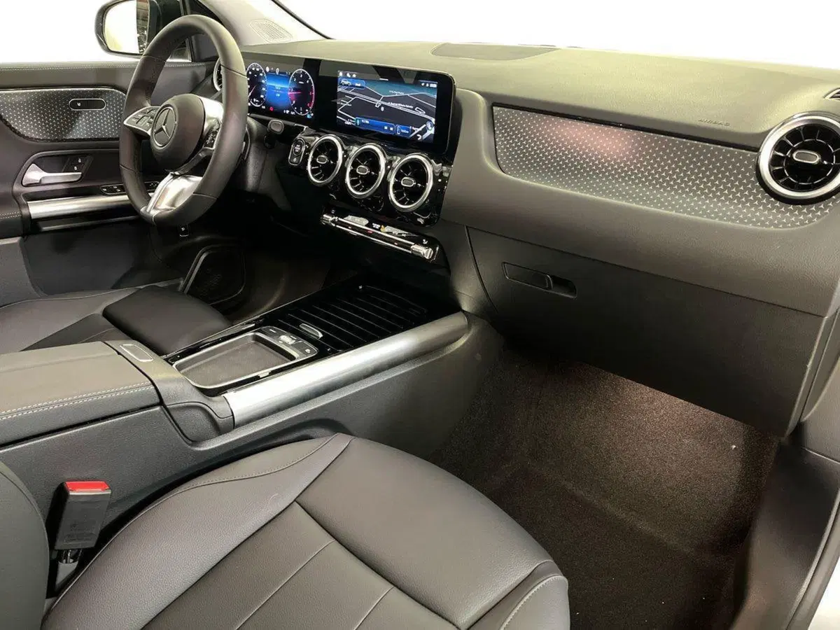Mercedes-Benz GLA SUV usata a Monza e Brianza (15)