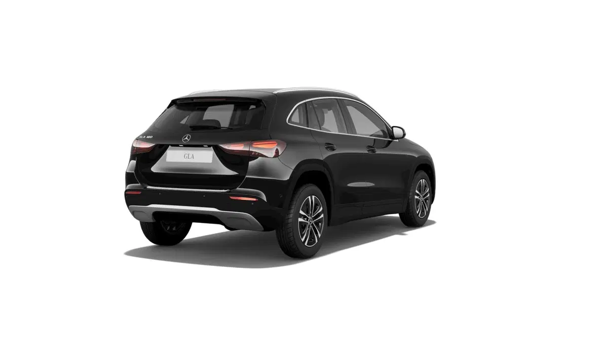 Mercedes-Benz GLA SUV nuova a Monza e Brianza (4)