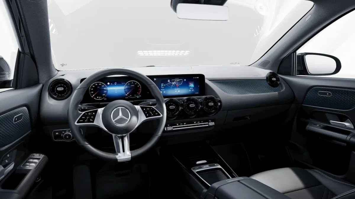 Mercedes-Benz GLA SUV nuova a Monza e Brianza (8)