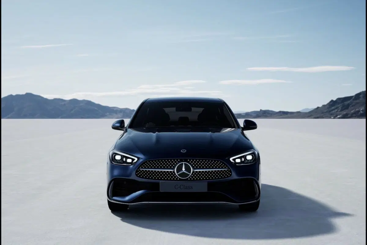 Mercedes-Benz Classe C nuova a Pescara (7)