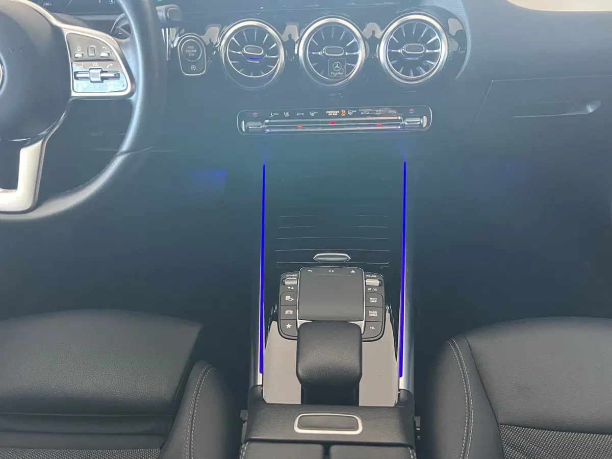 Mercedes-Benz GLA SUV usata a Cosenza (15)