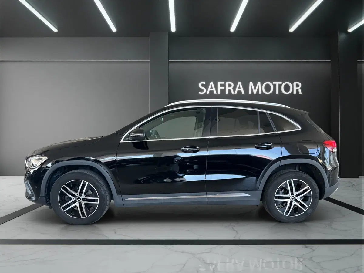 Mercedes-Benz GLA SUV usata a Cosenza (3)
