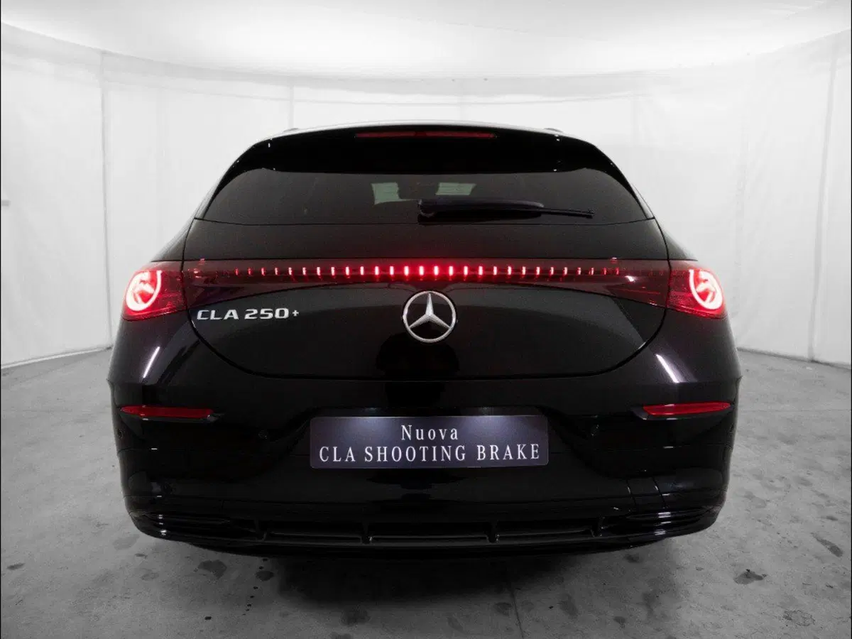 Mercedes-Benz CLA Shooting Brake nuova a Rimini (3)