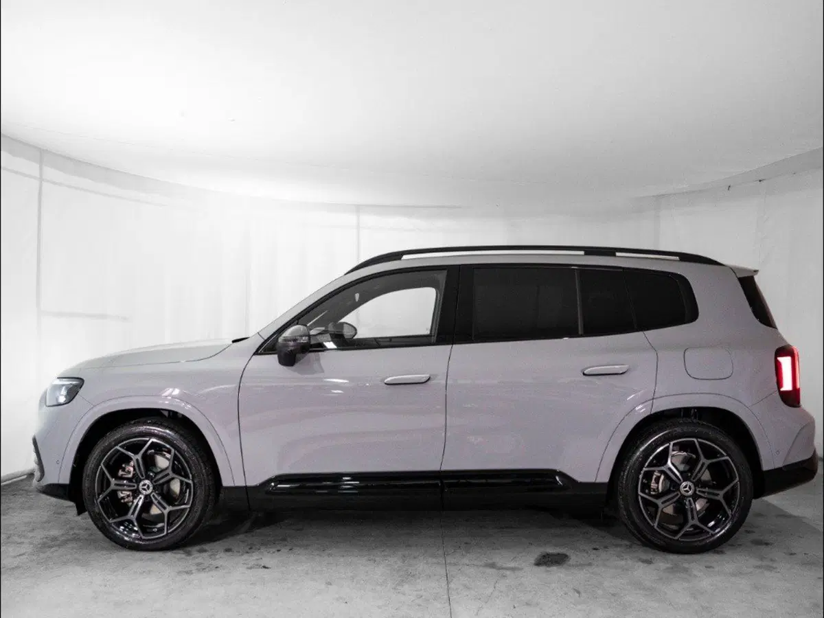 Mercedes-Benz GLB nuova a Rimini (5)
