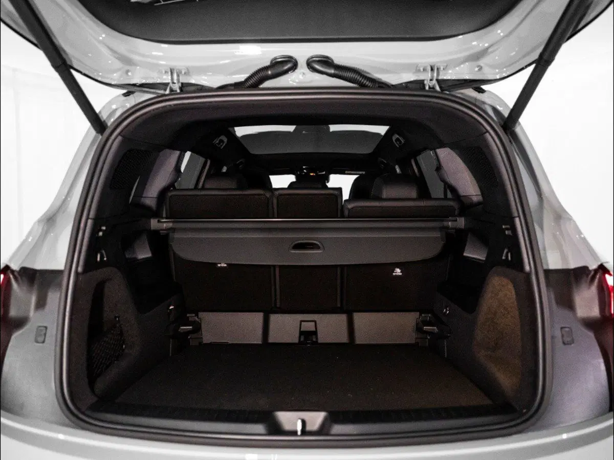 Mercedes-Benz GLB nuova a Rimini (6)