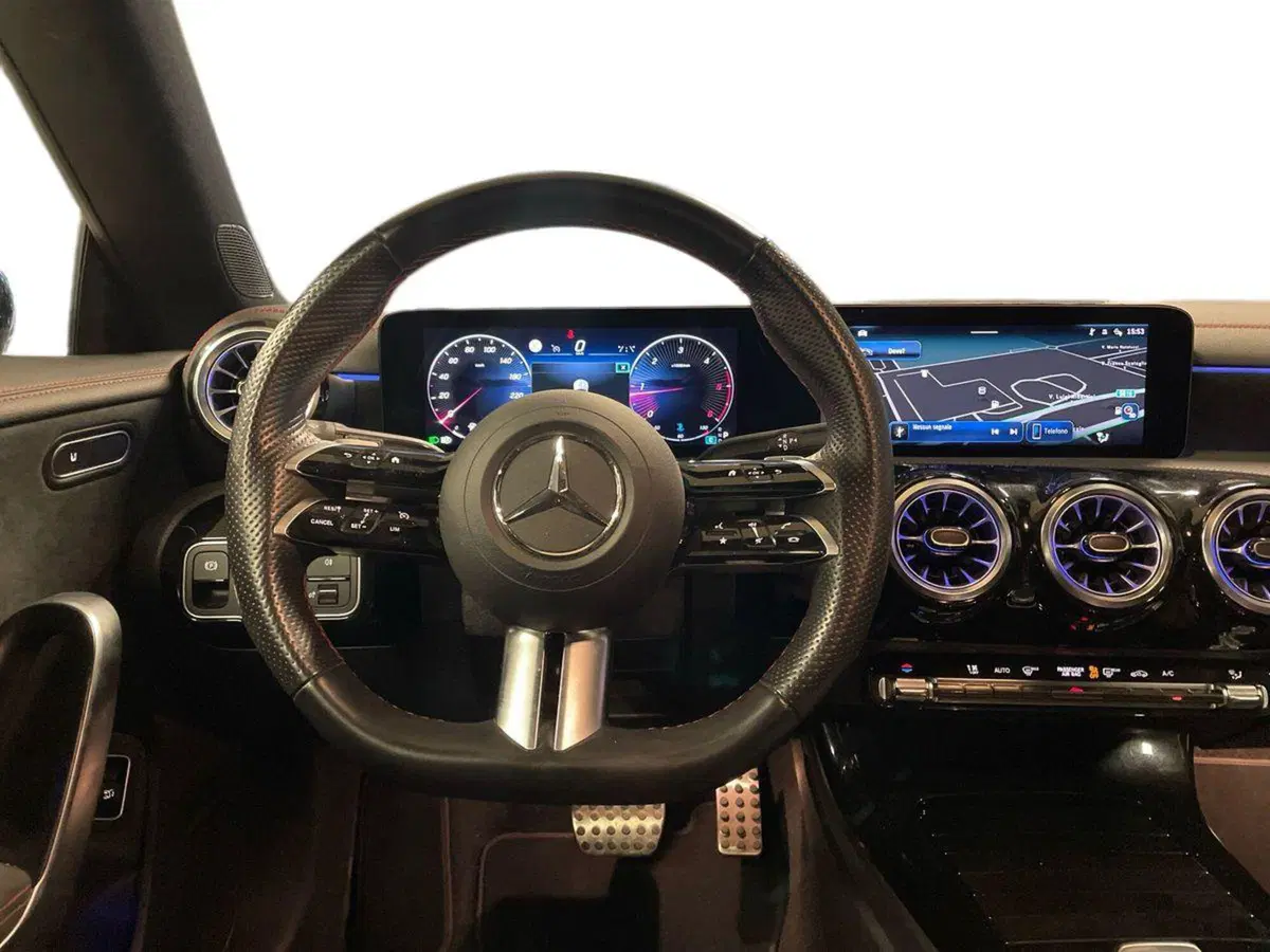 Mercedes-Benz CLA Shooting Brake usata a Ancona (11)