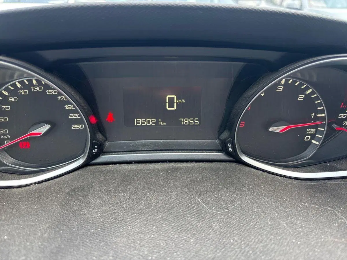 Peugeot 308 SW usata a Torino (7)