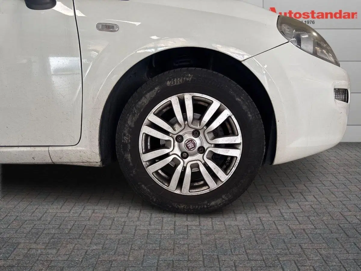 Fiat Punto usata a Torino (11)