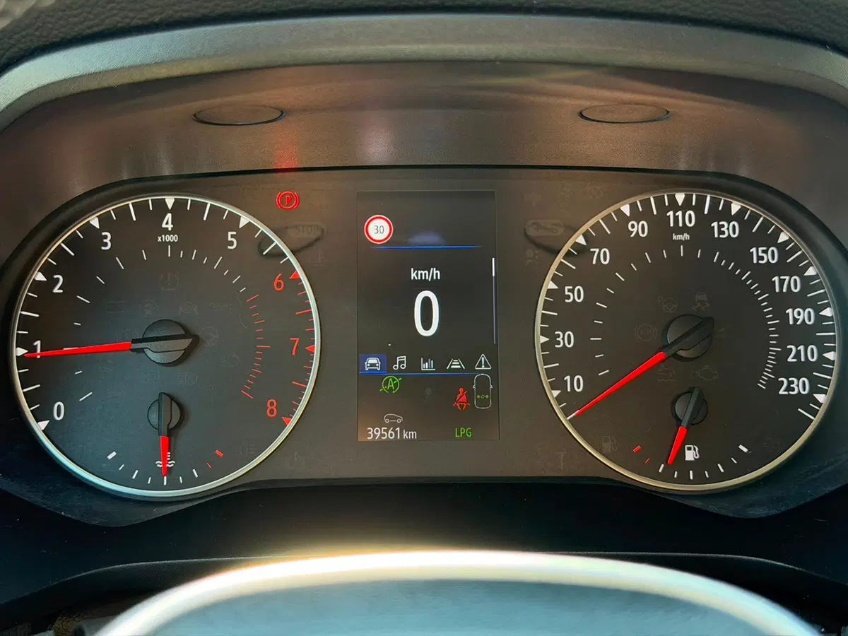 Renault Captur usata a Pavia (5)